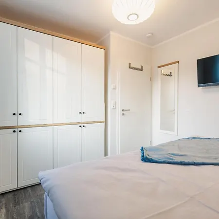 Mien Duuvke Holiday home Prerow