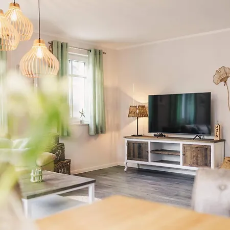 Holiday home Mien Duuvke Prerow